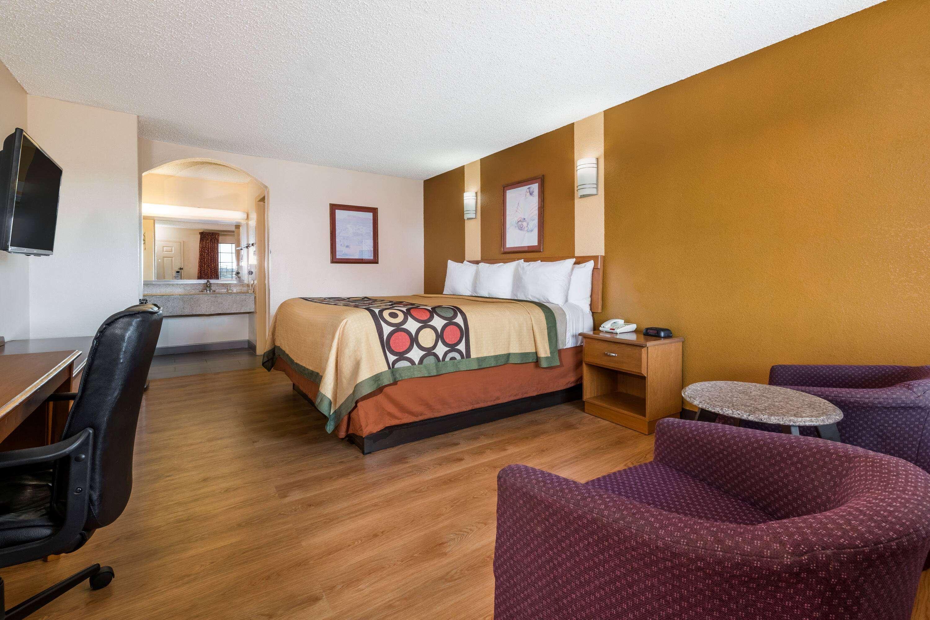 Super 8 By Wyndham Waco/Mall Area Tx Exterior photo